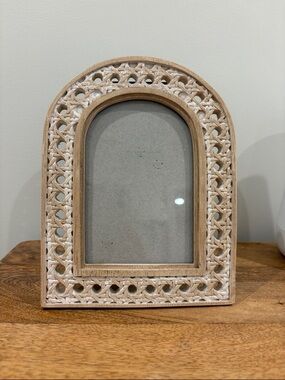 Arch Woven Rattan Photo Frame in Natural Whitewash